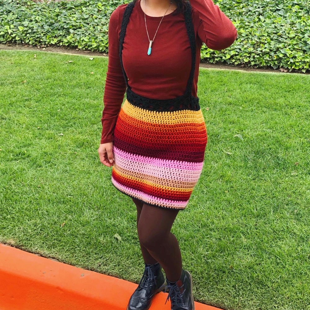 Skirt with straps